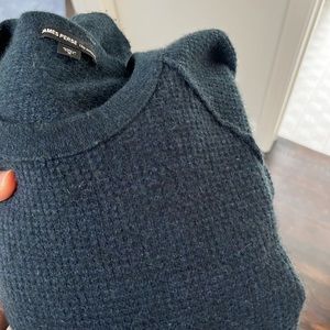 Mens cashmere sweater